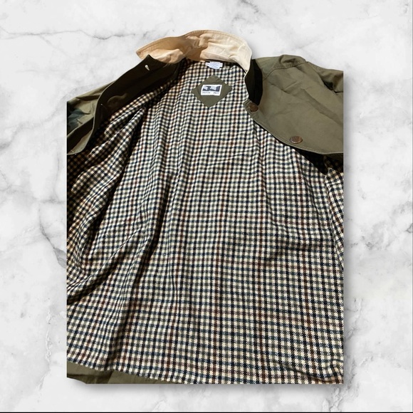 Like new British mist green plaid inside longer coat - Picture 4 of 6